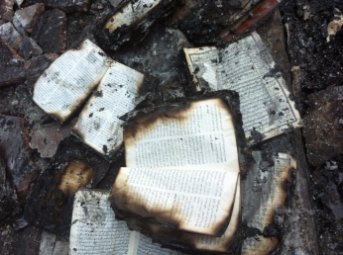 Bíblias queimadas no Egito