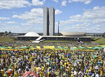 Manifestantes ontem (16/08) em Brasília (DF).